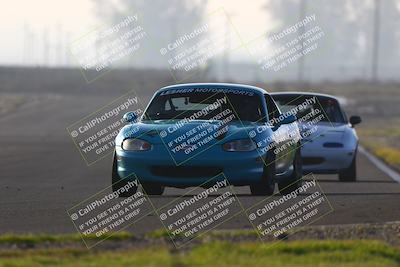 media/Jan-18-2026-CalClub SCCA (Sun) [[8bc6468723]]/Group 7 Race/Turn 1/